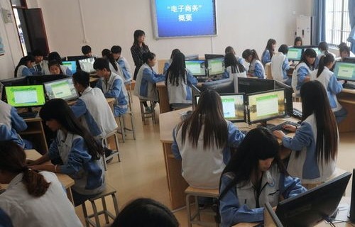 女生电子商务专业怎么样