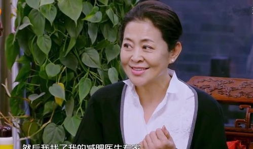 倪萍坦然面对岁月痕迹，66岁倪萍回应整容传闻，笑谈自然老去